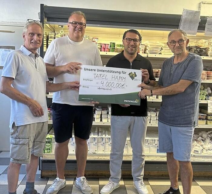 Das Foto zeigt (von links) Siegbert Künzel, Ralf Hettwer, Yasin Isiktekin und Toni Ciotti. © Hammer Tafel